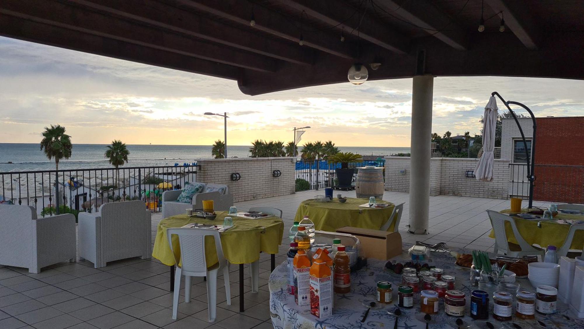 Il Sorriso Di Angelina Bed & Breakfast Pescara Luaran gambar