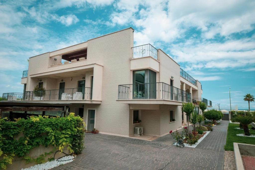 Il Sorriso Di Angelina Bed & Breakfast Pescara Luaran gambar